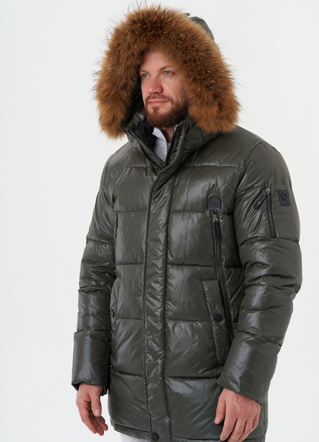 Пуховик с капюшоном из меха енота модель № 28824 универмаг малина