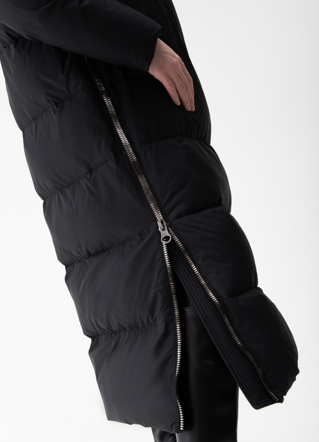 Женский пуховик с капюшоном  модель № 28878 универмаг малина