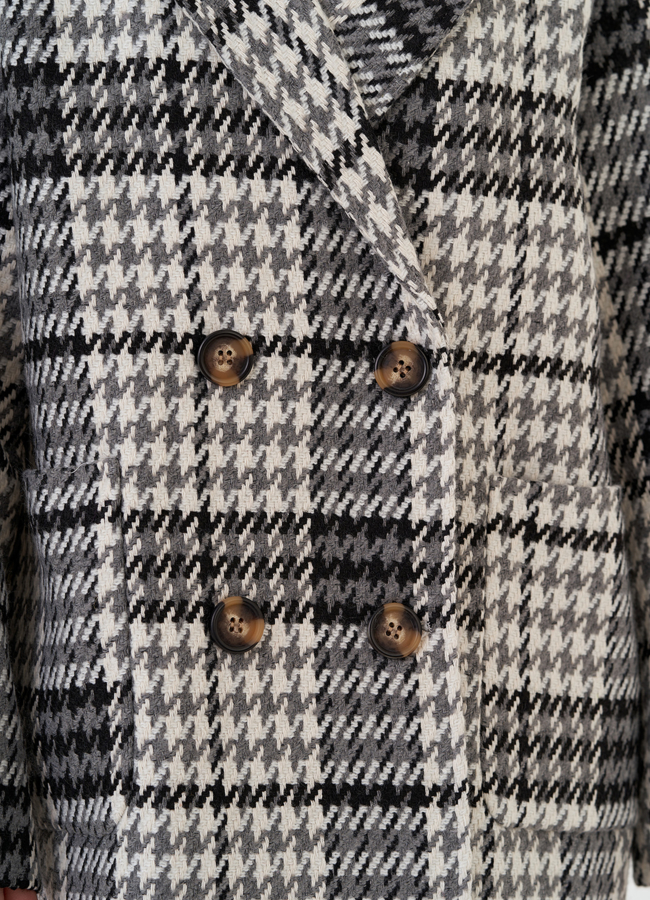 Пальто женское двубортное с английским воротником модель № 81425 в кредит Пальто женское двубортное с английским воротником модель № 81425 в кредит