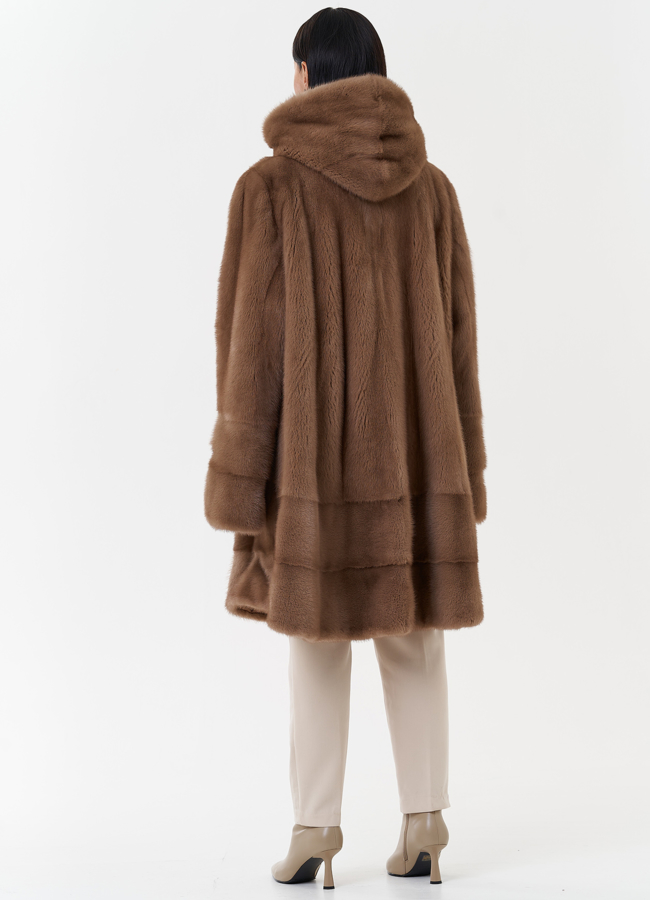 Шуба из скандинавской норки с капюшоном модель № 27595 универмаг малина