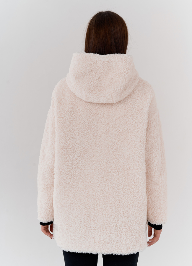 фото Женская куртка с капюшоном из искусственного меха модель № 24323