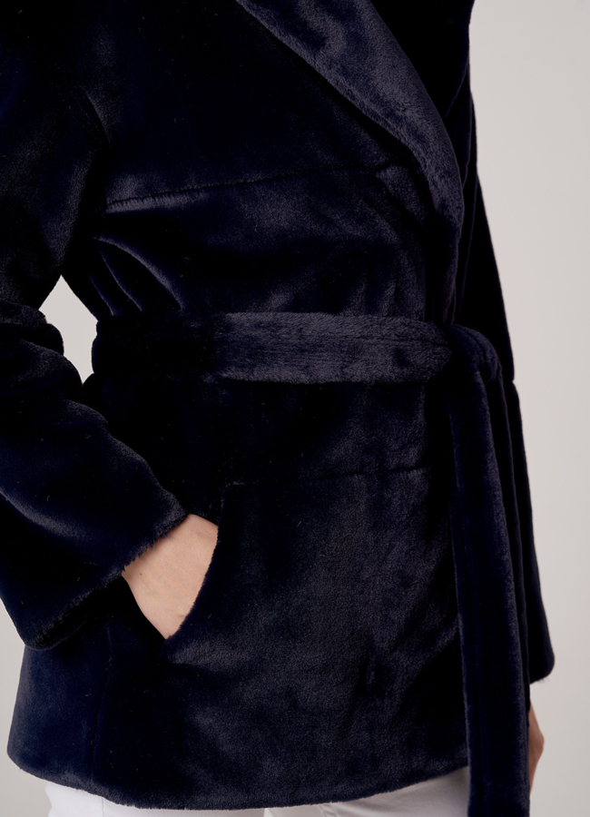 Укороченная шуба из эко меха модель № 18397 в кредит