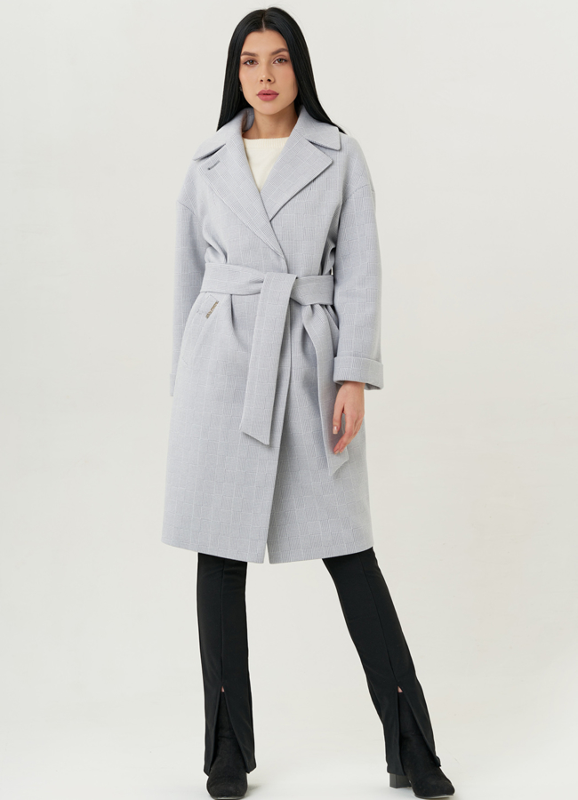 фото Светлое женское пальто с английским воротником модель № 22422