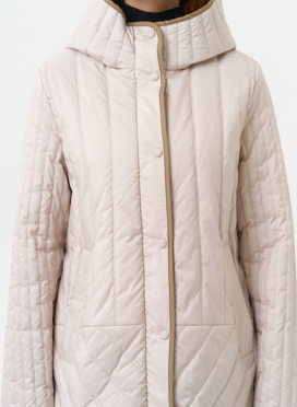 Женская утепленная куртка с капюшоном