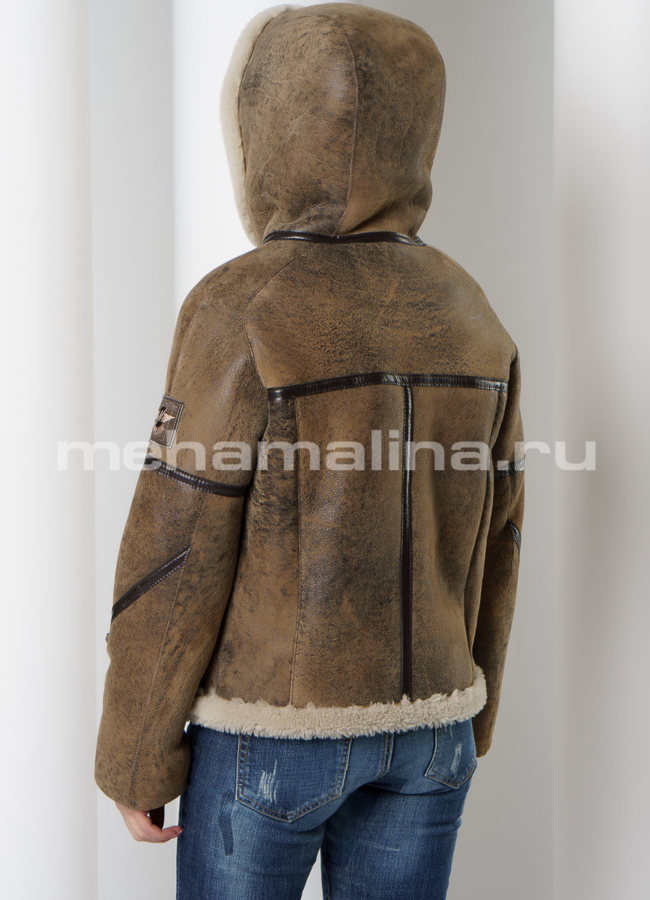 фото Укороченная дубленка на молнии с капюшоном, в коричневом цвете модель № 10483