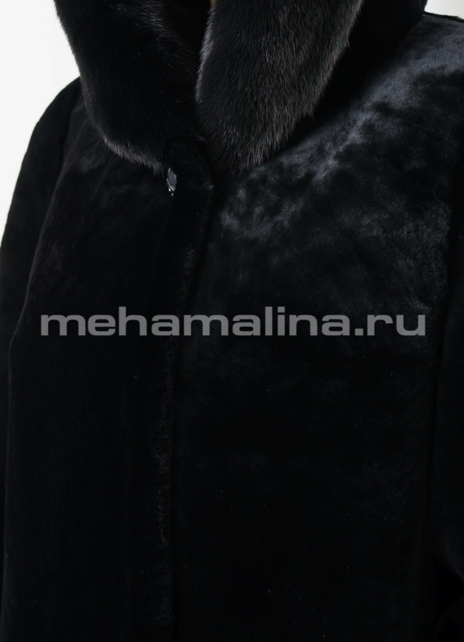 Шуба черного цвета с капюшоном модель № S-562/1 универмаг малина