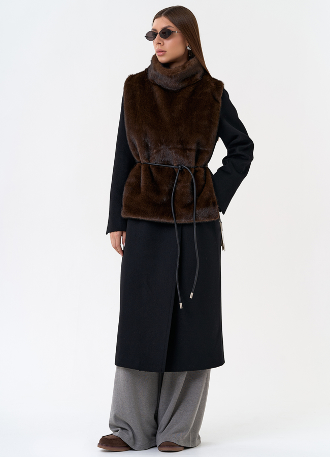 Женская манишка из эко меха в коричневом цвете модель № 31270 в кредит