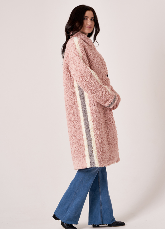 Пальто из шерсти на пуговицах  модель № 10223 универмаг малина