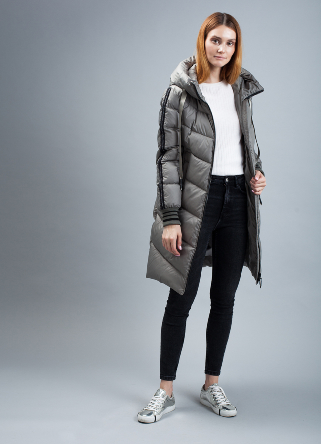 Пуховик  модель № П-340 универмаг малина