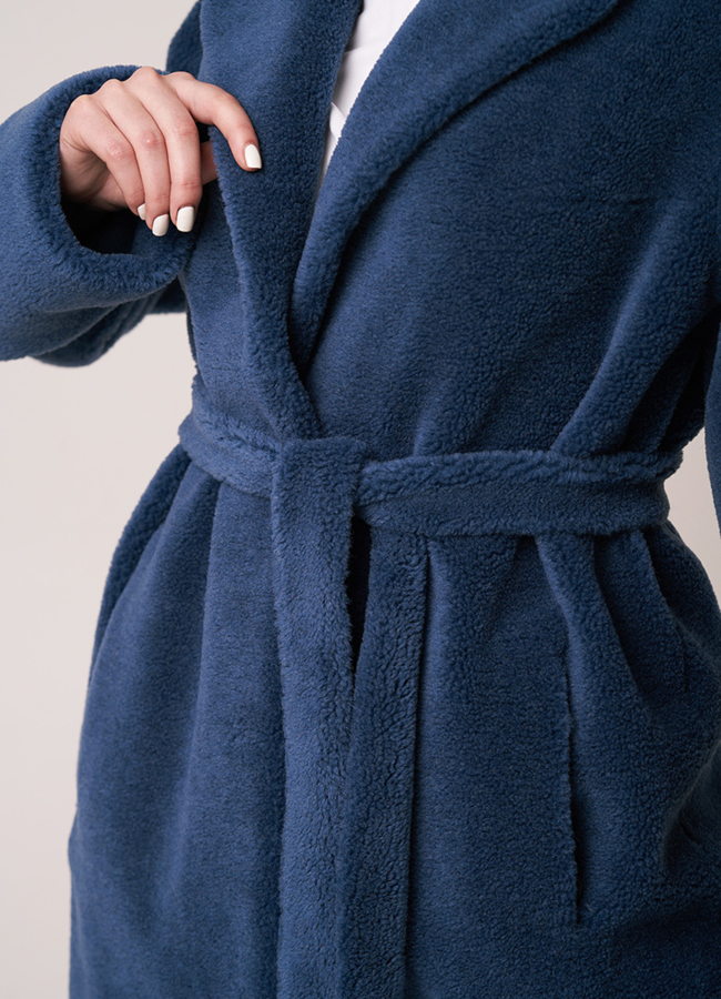 Шуба из искусственного меха с английским воротником модель № 17850 в рассрочку