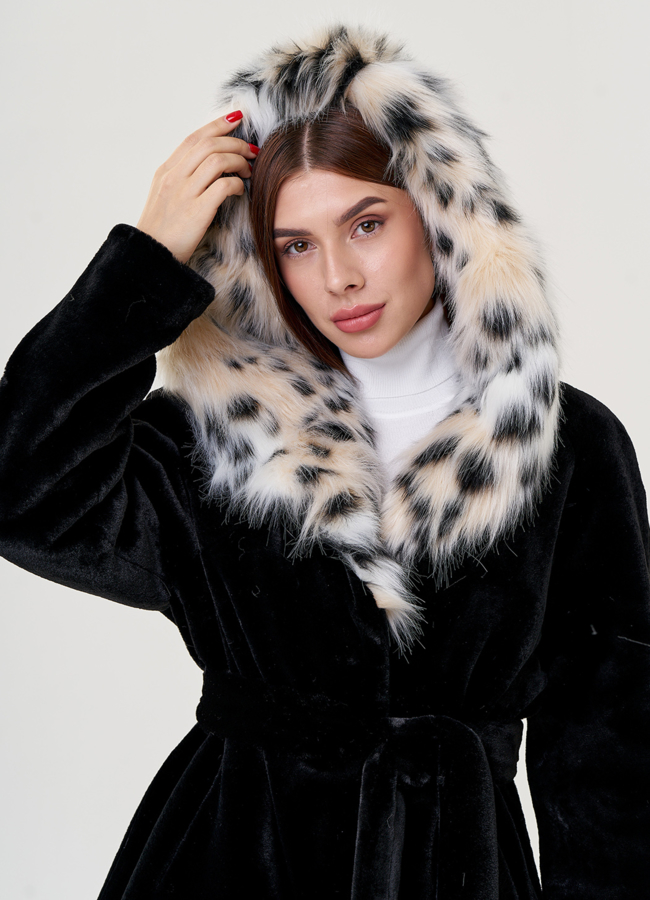 Женское полупальто из искусственного меха с капюшоном  модель № 23616 универмаг малина