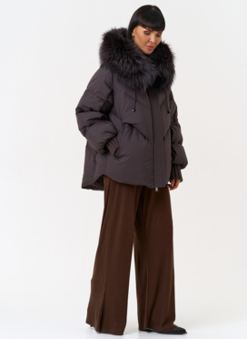 Женский пуховик с капюшоном из меха чернобурки Женский пуховик с капюшоном из меха чернобурки