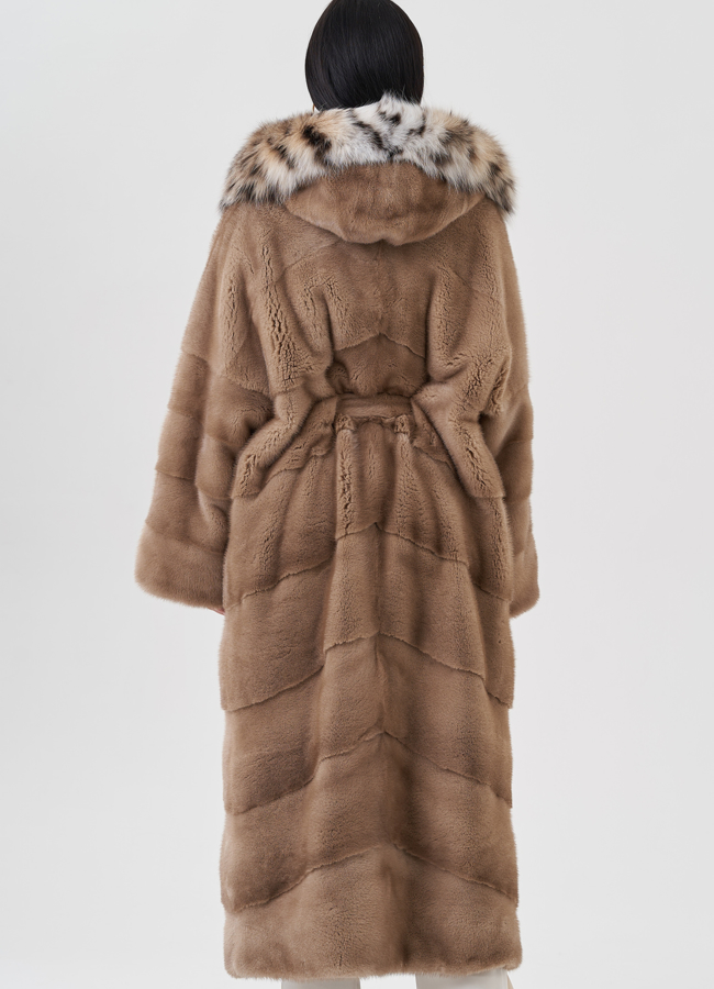 Норковая шуба с рысью модель № 24676 в кредит