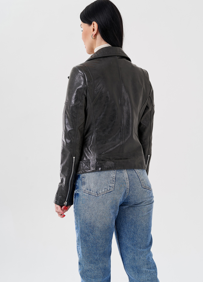 Женская куртка - косуха из натуральной кожи серого цвета  модель № 24121 универмаг малина