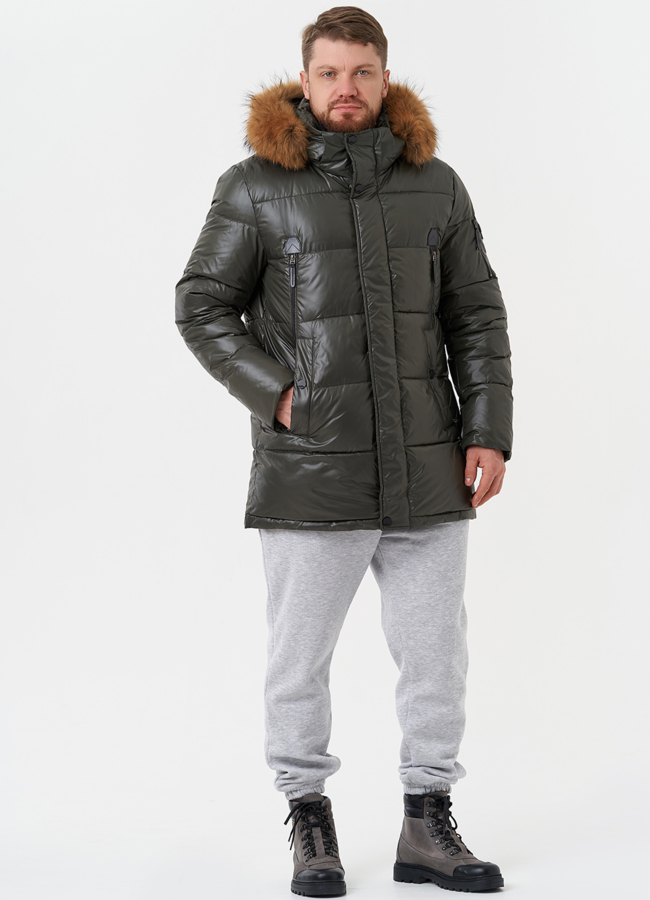 Пуховик с капюшоном из меха енота модель № 28824 меха малина