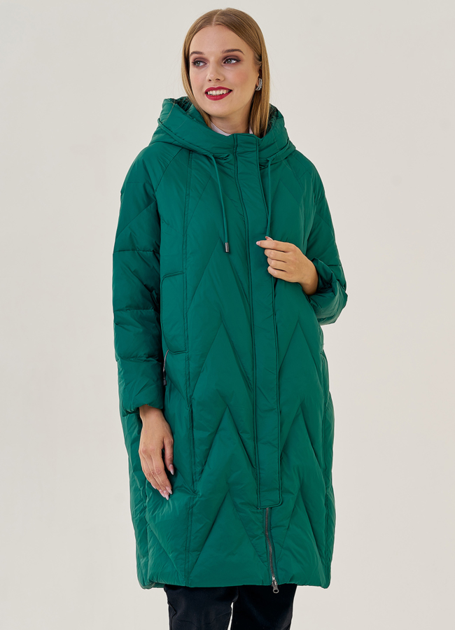 Женский пуховик оверсайз в зеленом цвете модель № 23228 меха малина