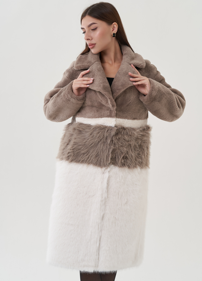 Пальто из искусственного меха бежевого цвета модель № 25416 в кредит