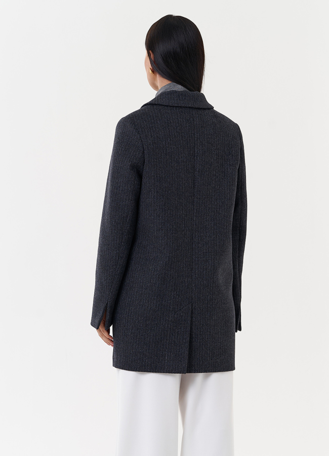 Пальто с английским воротником  модель № 27681 универмаг малина