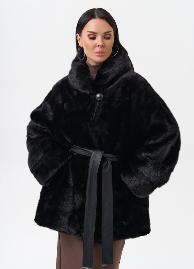 Короткая норковая шуба с капюшоном модель № 29255 меха малина