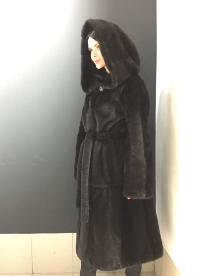 Классическая шуба из норки модель № S-758 в рассрочку