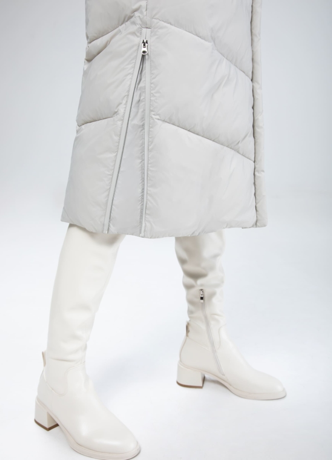 Пуховик женский с капюшоном  модель № 25516 универмаг малина