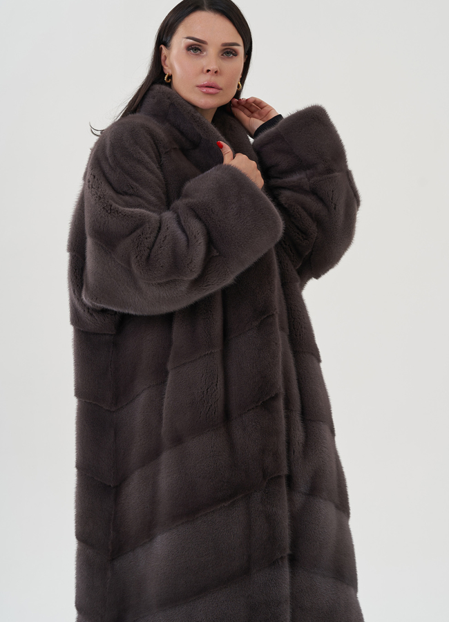 Длинная шуба из скандинавской норки модель № 24969 универмаг малина