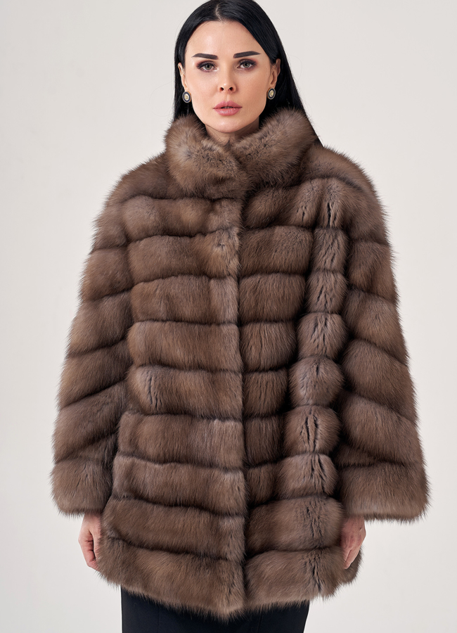 Шуба из куницы с воротником стойка модель № 23878 универмаг малина