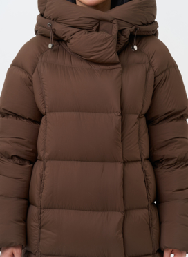 Женский пуховик с капюшоном 