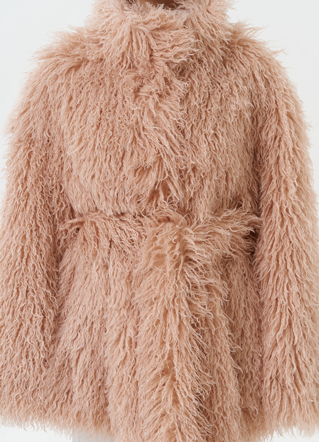 Женская шуба под эко ламу в светлом оттенке модель № 1363 универмаг малина