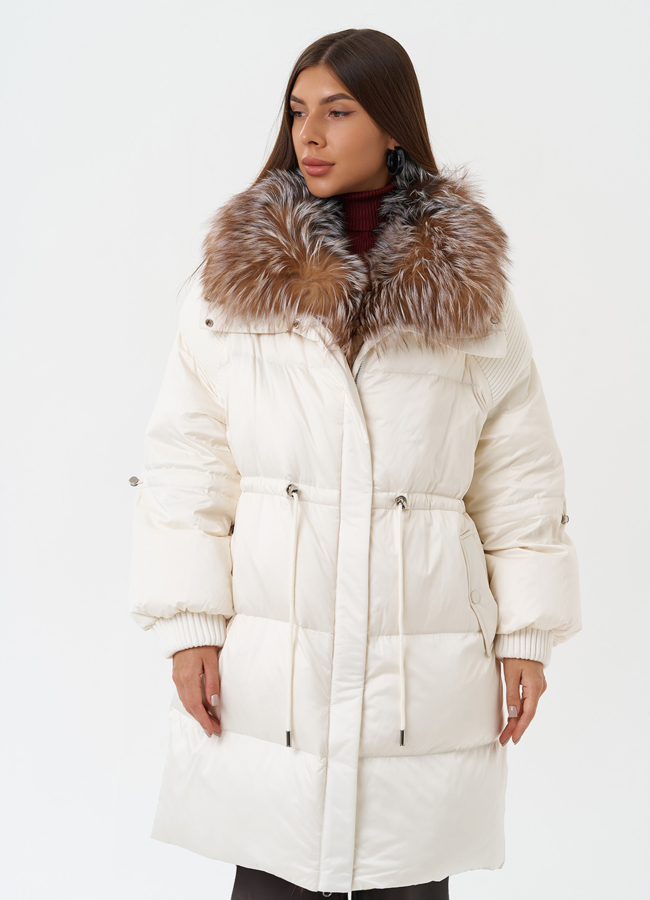 Пуховик с отделкой из меха лисы модель № 28827 в кредит