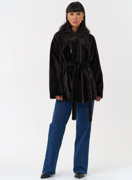 Дубленка натуральная с воротником из меха лисы