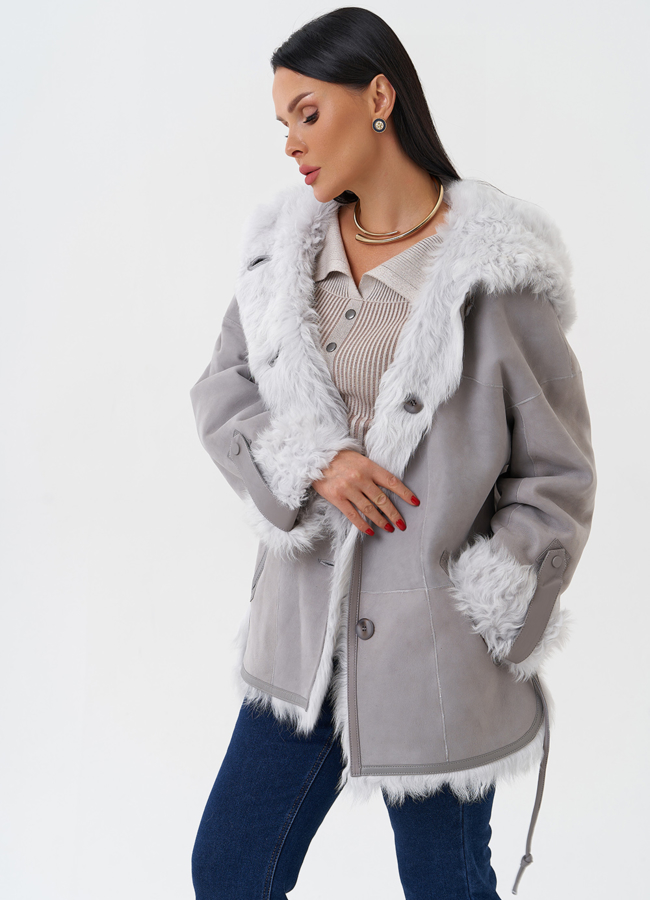 Женская натуральная дубленка с капюшоном модель № 28953 универмаг малина