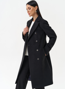 Женское двубортное пальто с поясом