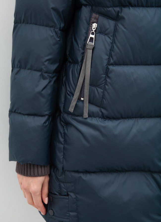 Пуховик женский зеленого цвета с капюшоном модель № 21058 универмаг малина