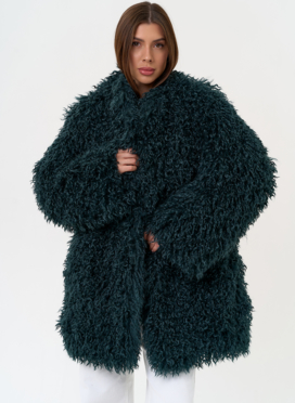 Женская шуба из эко меха изумрудного цвета