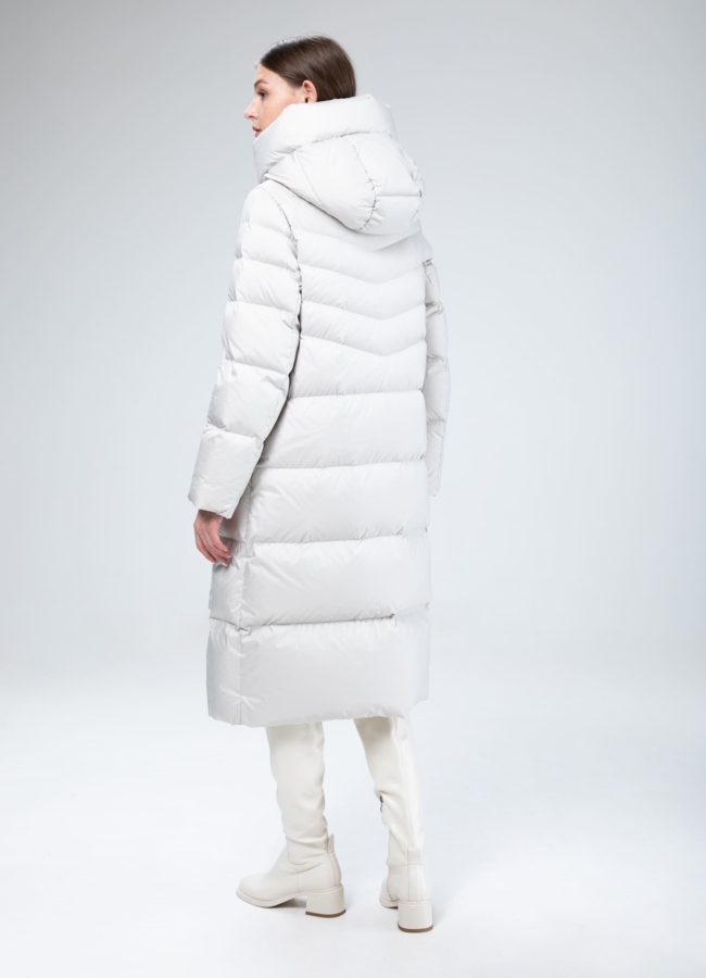 Женский пуховик с капюшоном  модель № 25806 универмаг малина