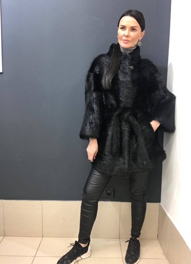 Шуба из нутрии модель № Лера-1 меха малина