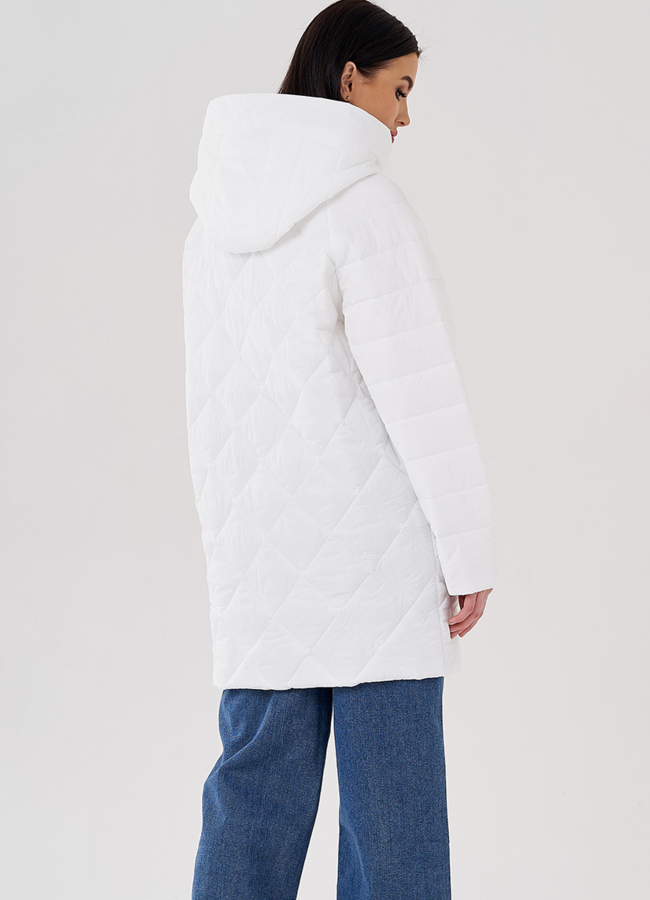 Женское полупальто с капюшоном белого цвета  модель № 24335 универмаг малина