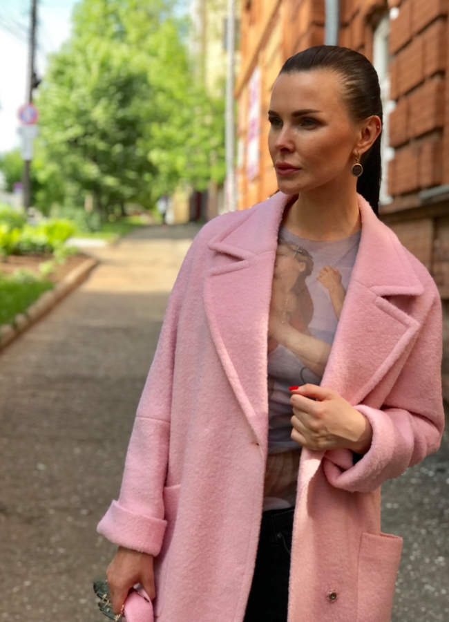 Женское пальто в розовом цвете модель № 5506 в рассрочку