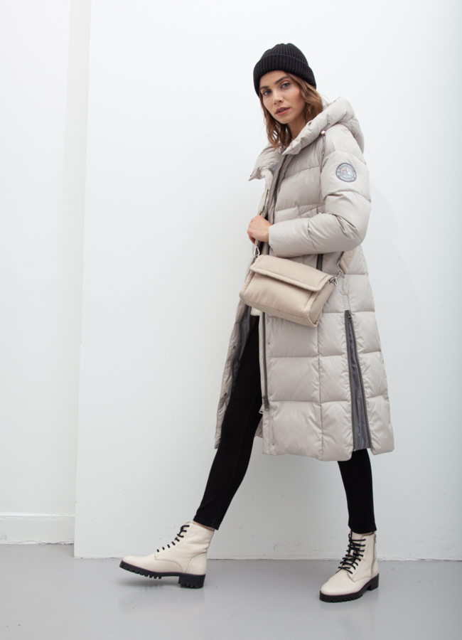 Пуховик женский бежевого цвета модель № 21030 универмаг малина