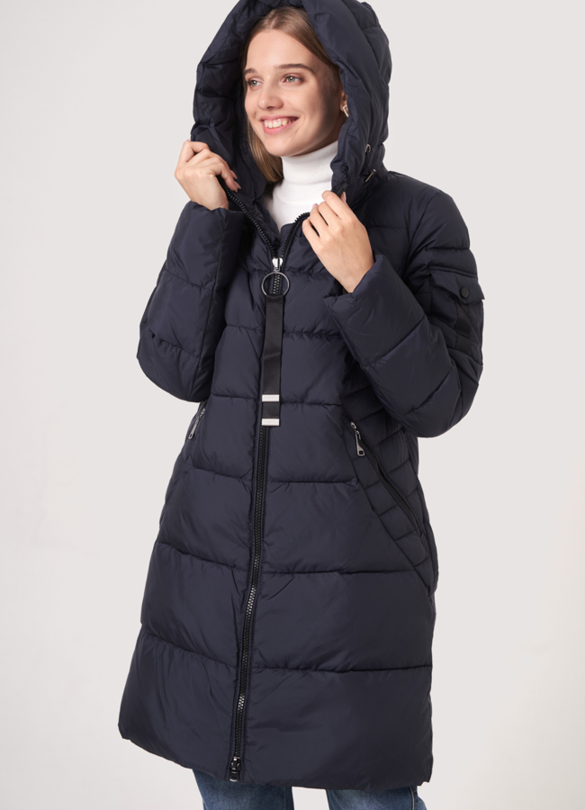 Серый пуховик с капюшоном модель № 507 меха малина