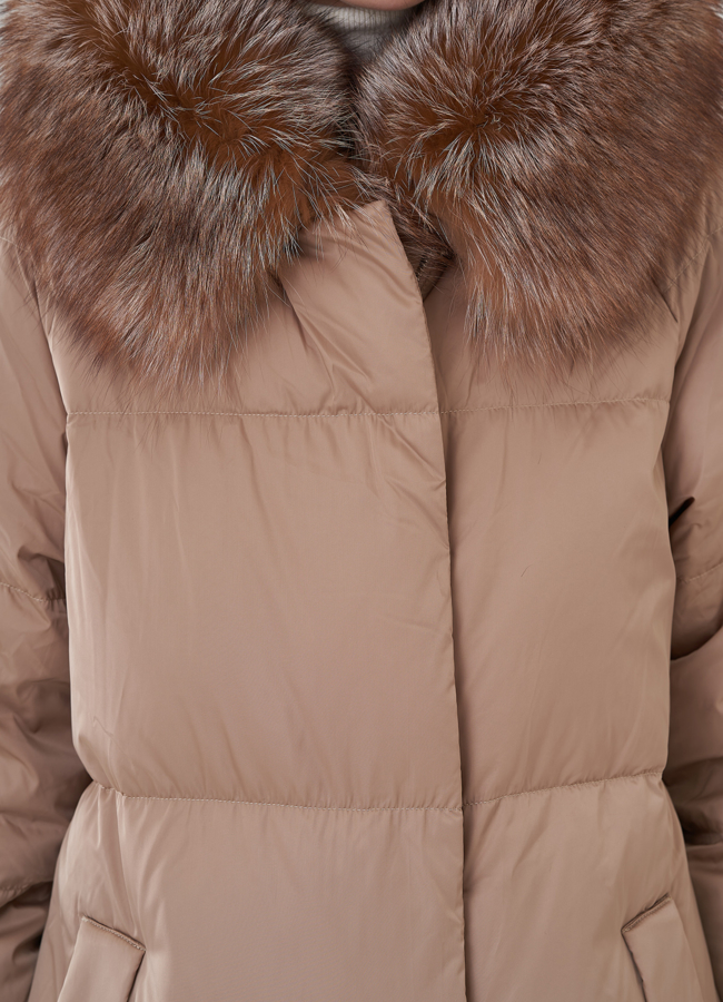 Женский зимний пуховик бежевого цвета модель № 25726 универмаг малина