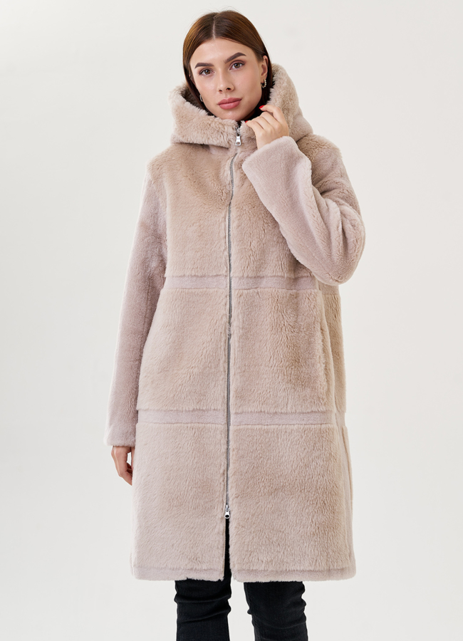 Пальто из эко меха с капюшоном модель № 79319 меха малина