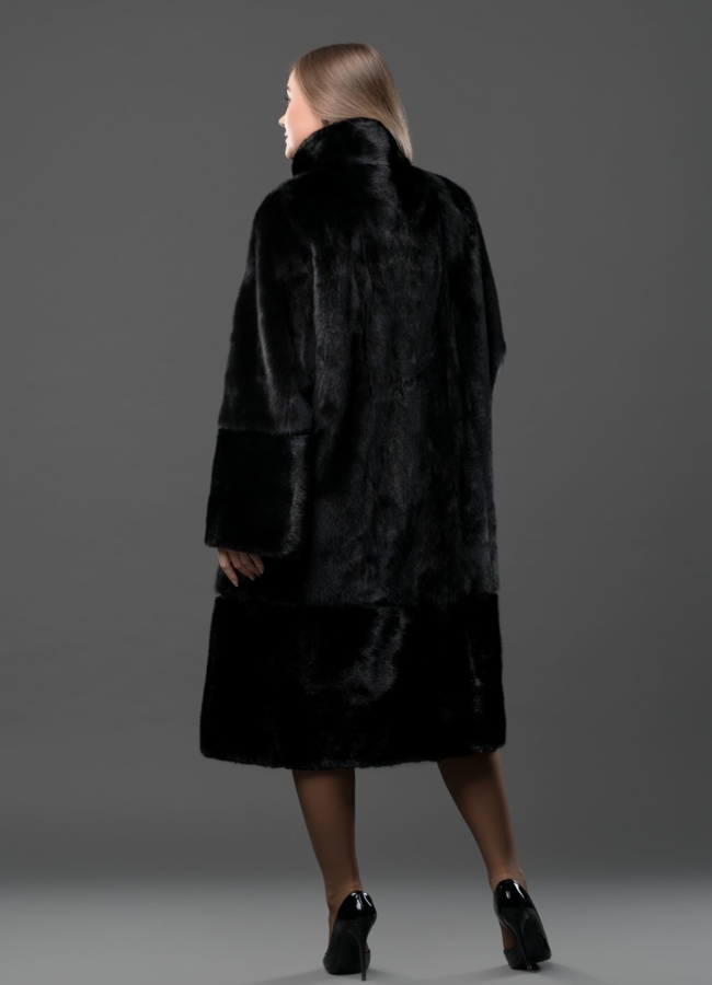 фото Норковая шуба с воротником стойка черного цвета  модель № S-774