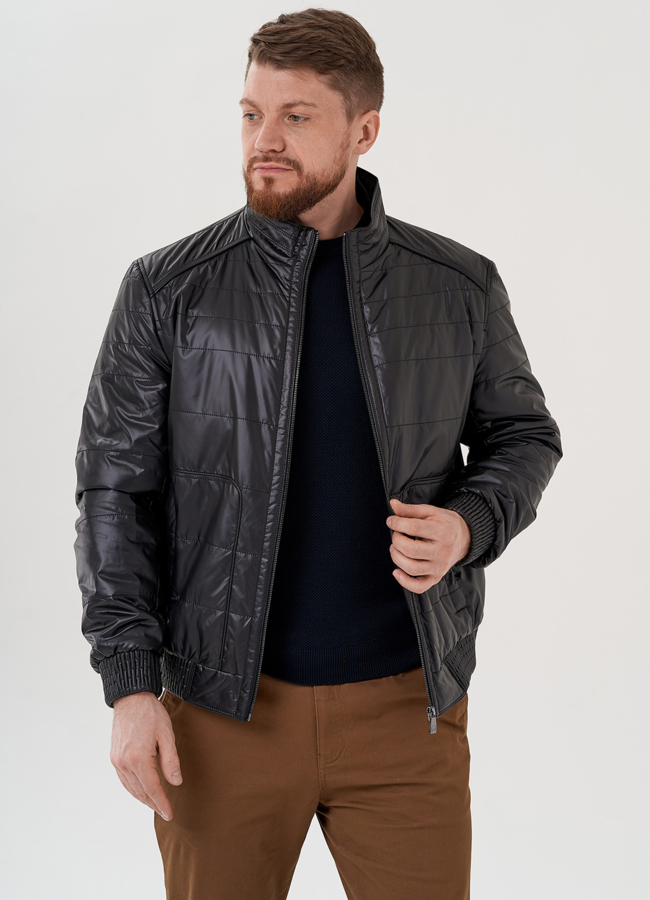 Куртка бомбер черного цвета  модель № 24353 в рассрочку