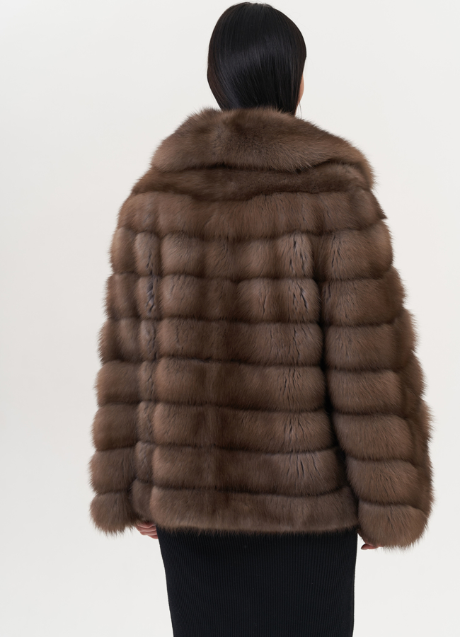 Шуба из куницы с английским воротником модель № 26039 в кредит Шуба из куницы с английским воротником модель № 26039 в кредит