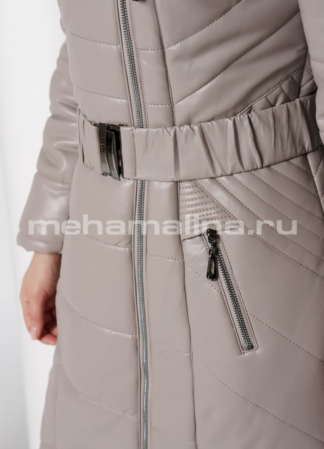 Бежевый пуховик из эко кожи с капюшоном модель № 1919 универмаг малина