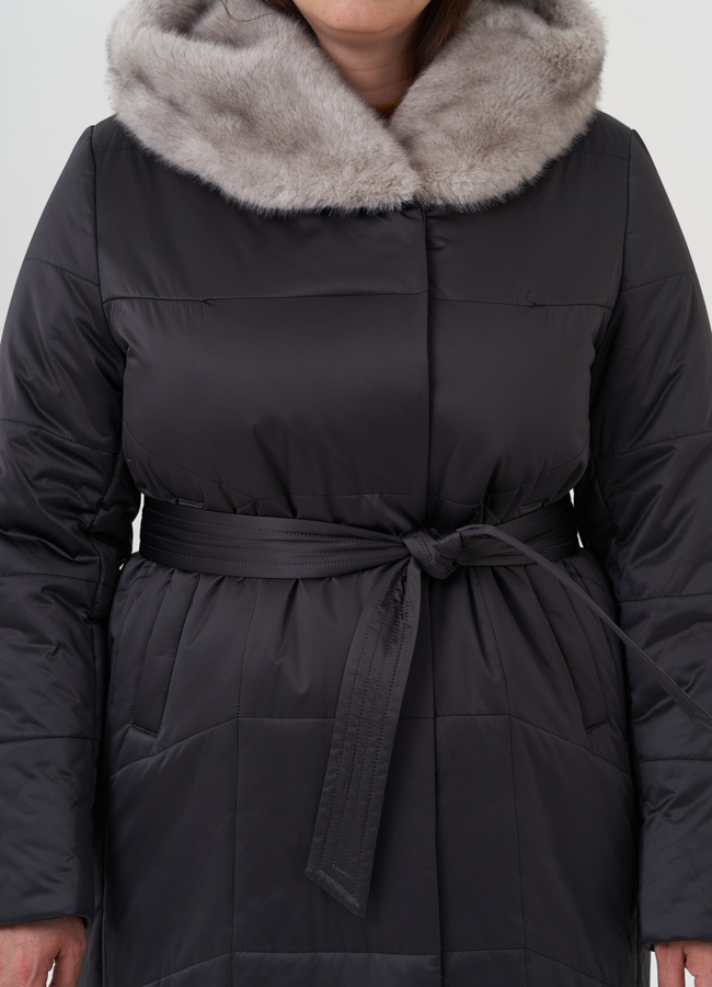 Женский пуховик с капюшоном  модель № 24961 универмаг малина