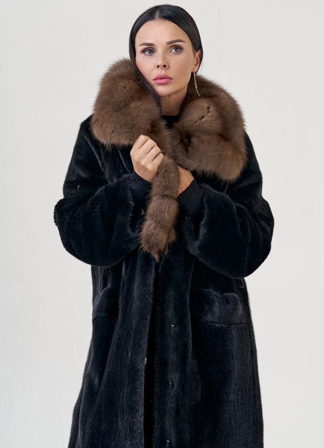 Длинная шуба  из скандинавской норки с куницей модель № 78741 универмаг малина
