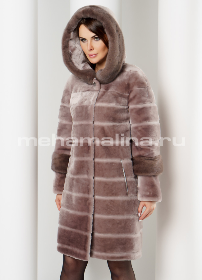 Светлая шуба с капюшоном модель № S-616 универмаг малина